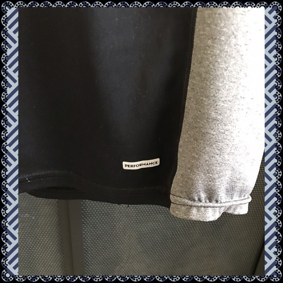 TEK Gear running shirt, size S - Picture 3 of 4